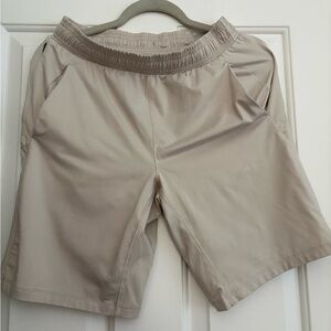 EUC All in Motion Men's Beige Athletic Shorts
